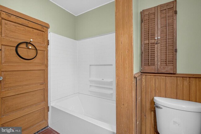 Building Photo - 4051 Ludlow St