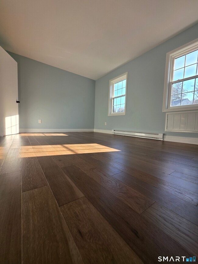 Building Photo - 87 Aspetuck Vlg