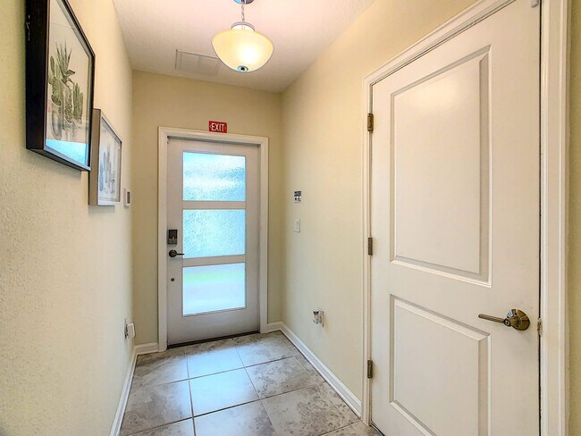 Building Photo - 705 Ocean Course Ave