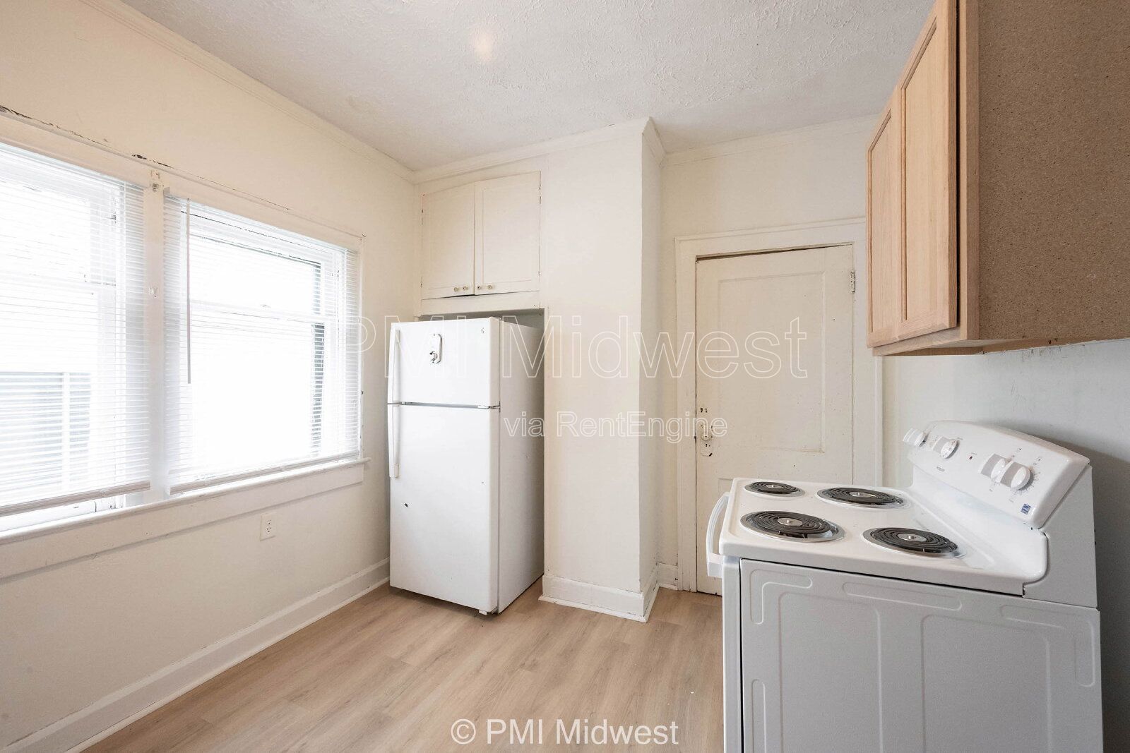 Building Photo - 1331 W 34th St