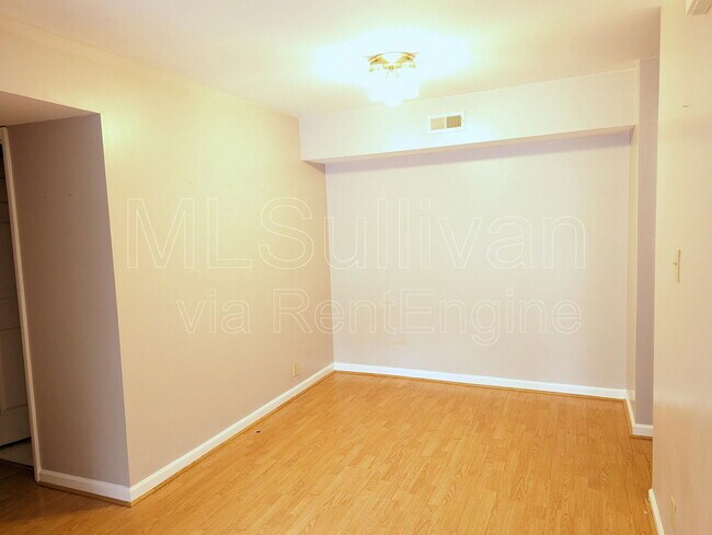Building Photo - 3700 Chimney Ridge Pl