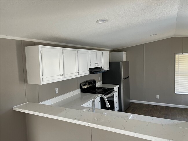 Building Photo - 17881 William Ln