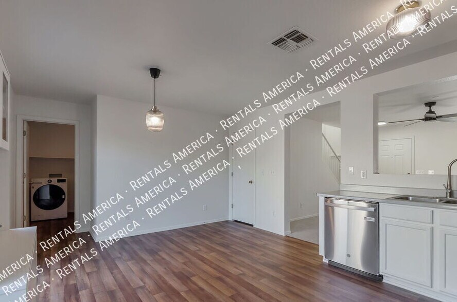 Building Photo - 3206 W Calle De Manzanillo