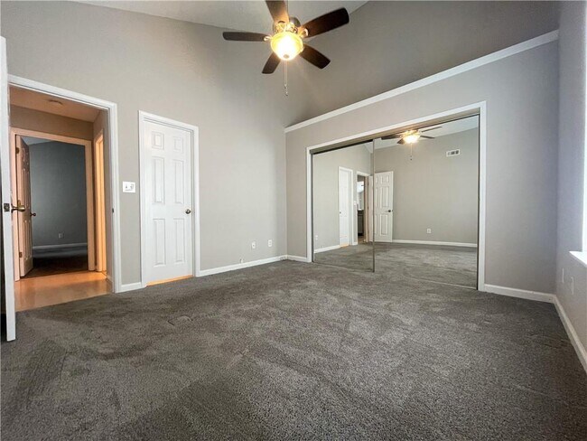 Building Photo - 1107 Sandy Ln Dr