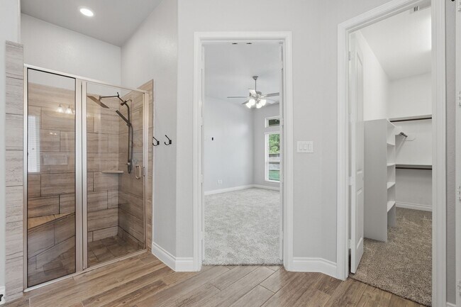 Building Photo - 103 Boarsmen Ct