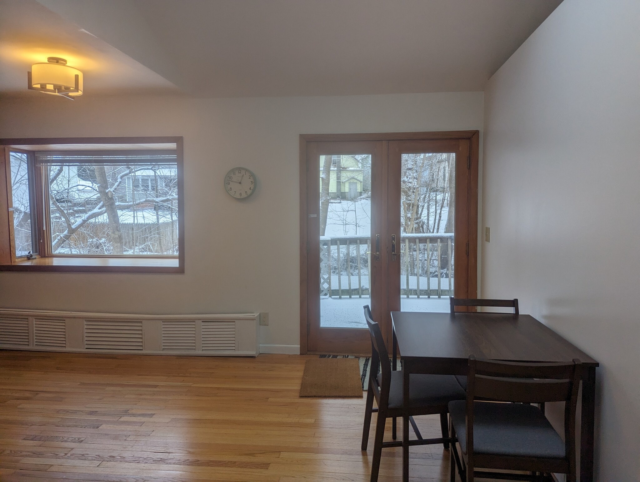 Building Photo - 212 Dewey St