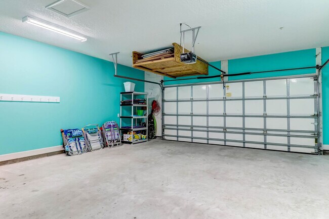 Building Photo - 245 S Fletcher Ave