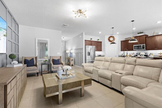 Building Photo - 13905 Woodbridge Terrace