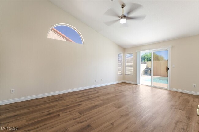 Building Photo - 8250 Fox Tail Way