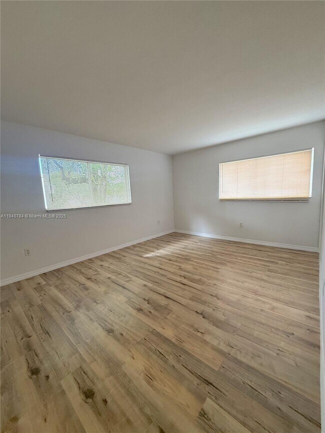Building Photo - 7737 SW 88th St