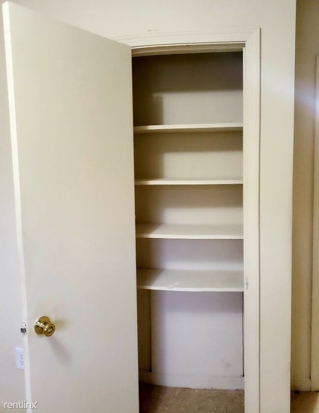 1 br, 1 bath 6100 Strathmore Rd 6100 Strathmore Rd Richmond VA