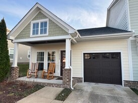 Building Photo - 2028 Gracious Dr