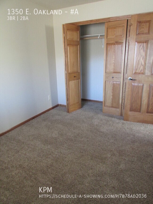 Building Photo - 1350 E. Oakland-#A