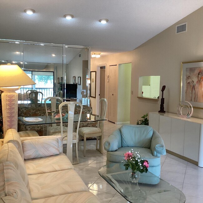 Building Photo - 15235 Lakes of Delray Blvd