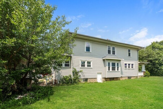 Building Photo - 1501/1503 Clifton Ave