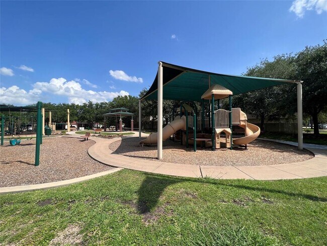 Building Photo - 4903 Lake Gladewater Ct