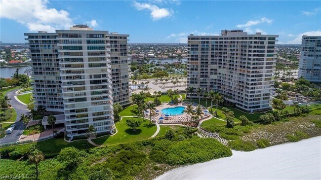 Building Photo - 260 Seaview Ct