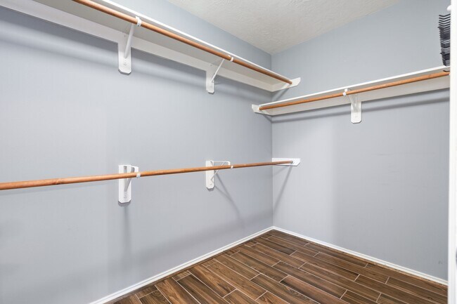 Building Photo - 26 S Vesper Bend Cir