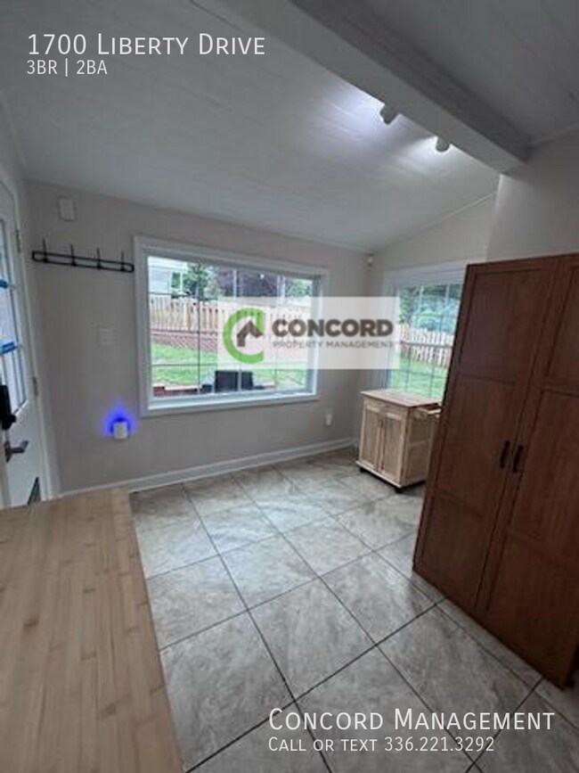 Building Photo - 1700 Liberty Dr