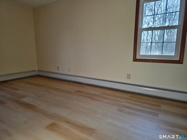 Building Photo - 29 Brook Pine Dr