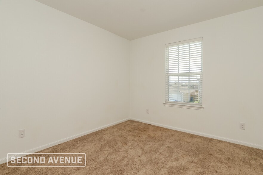 Building Photo - 2950 Forsyth Cyn