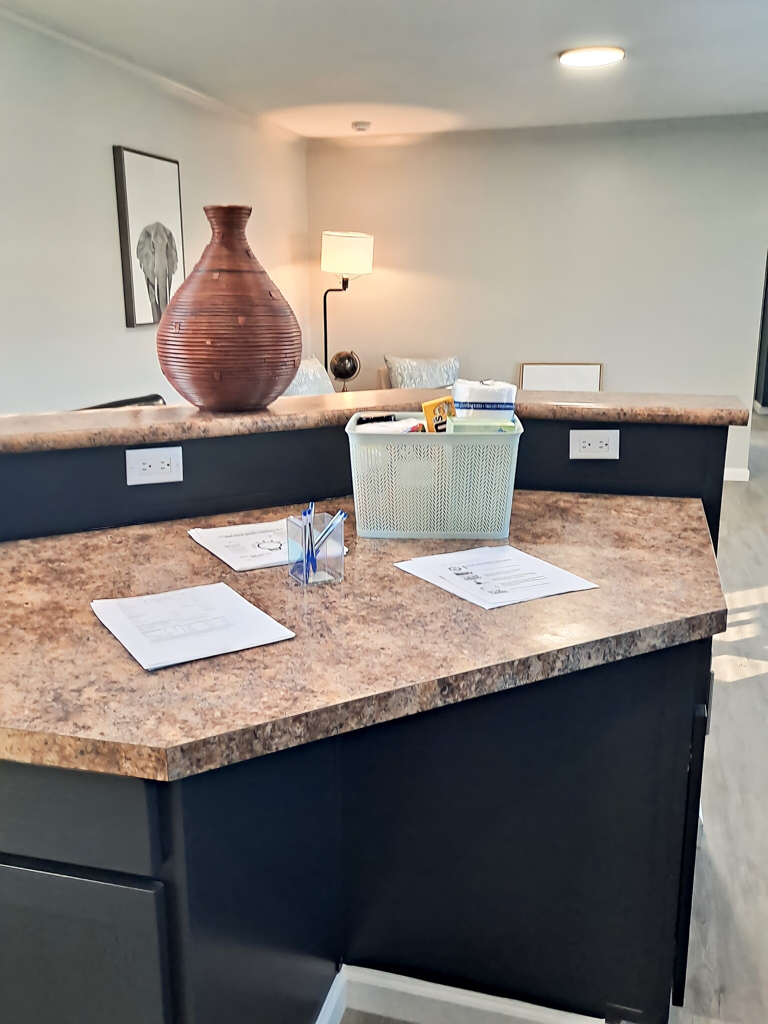 Building Photo - 85 Deerwood Park