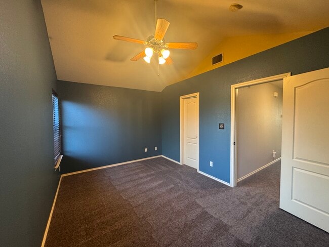 Building Photo - 11901 Swearingen Dr