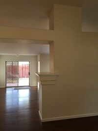 Building Photo - Double Diamond Beauty