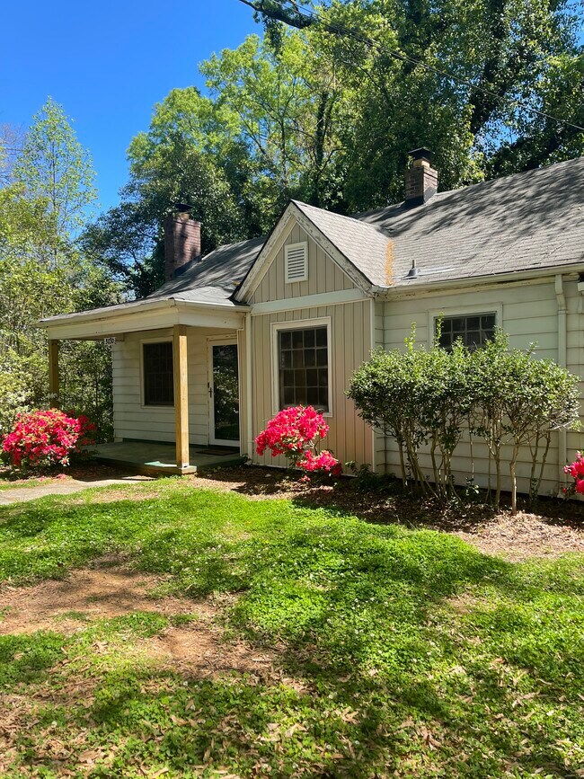 Building Photo - 3030 Carol Ave