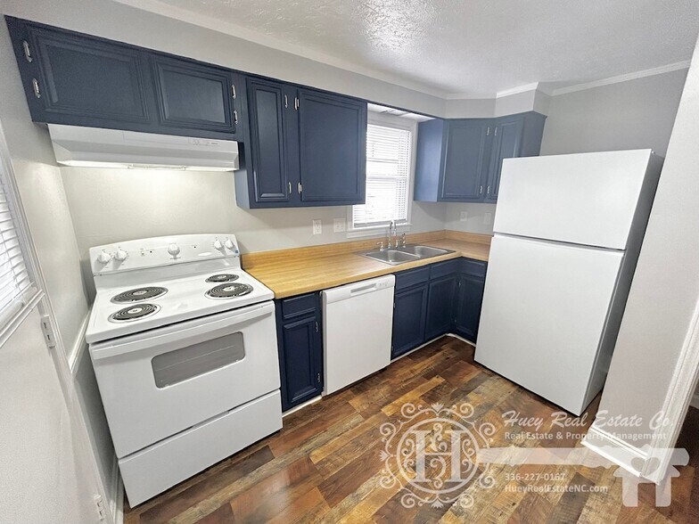 Building Photo - 201 E Gilbreath St