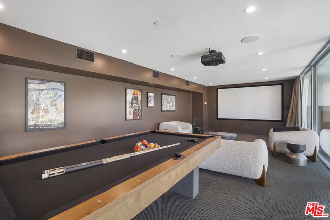 Building Photo - 9716 Oak Pass Rd