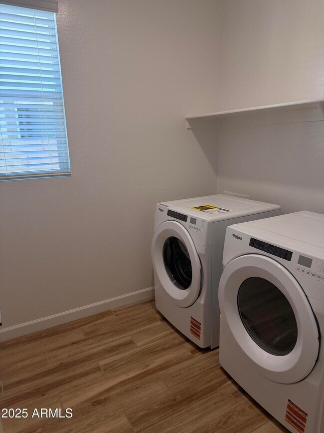 Building Photo - 7409 W Buckhorn Trail