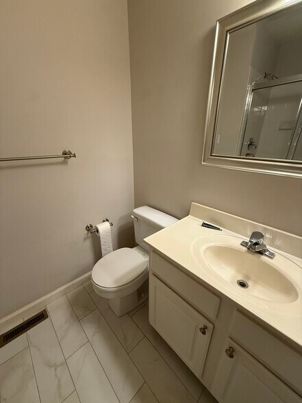 Building Photo - 1206 Delancey Way