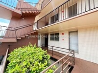 Building Photo - 98-729-729 Moanalua Loop