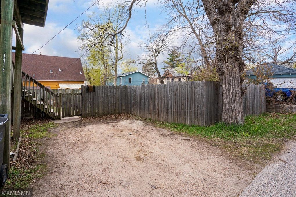 Building Photo - 1113 26th Ave NE