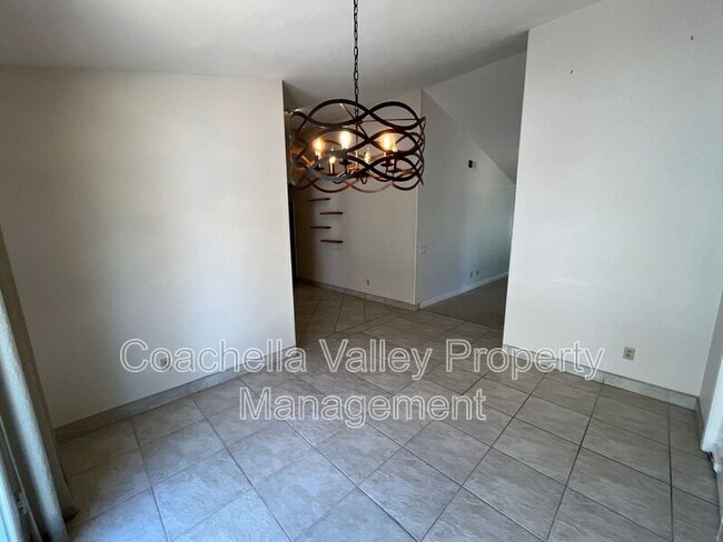 Building Photo - 43851 Vía Granada