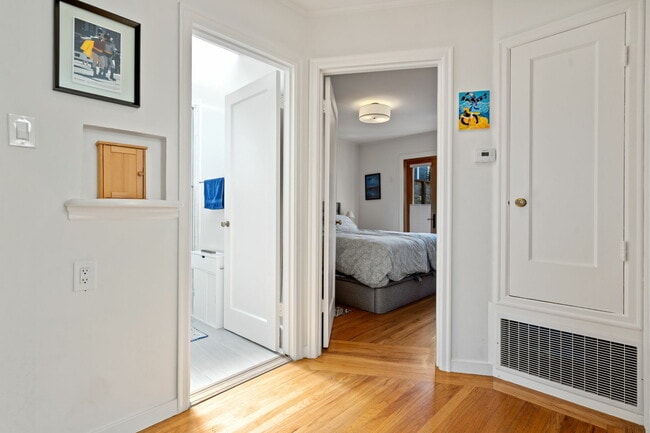 Building Photo - 232 Nevada St