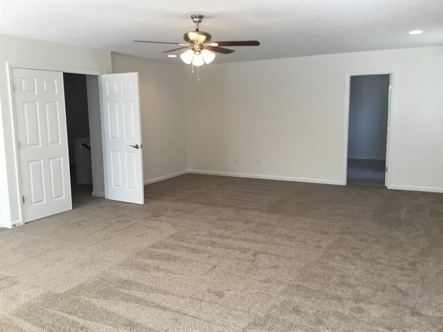 Building Photo - 385 Bostwick Cir
