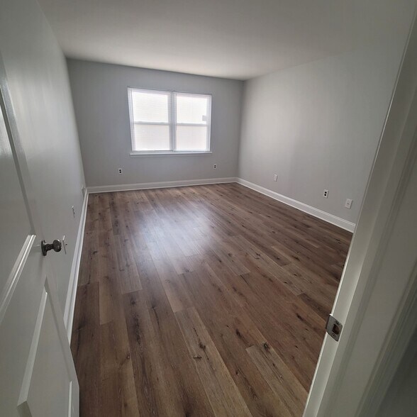 Building Photo - 1617 Raspberry Ct