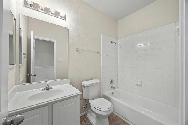 Building Photo - 2101 Rachel Ln