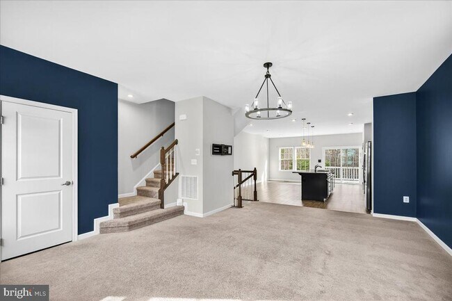 Building Photo - 8439 Devries Ln