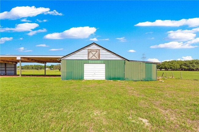 Building Photo - 3/2 Farm Home on 18.25 acres