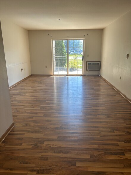 Building Photo - 201 Kearney Way