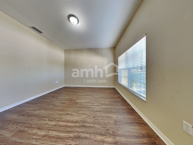 Building Photo - 12010 Fern Blossom Dr