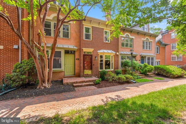 Building Photo - 535 Colecroft Ct