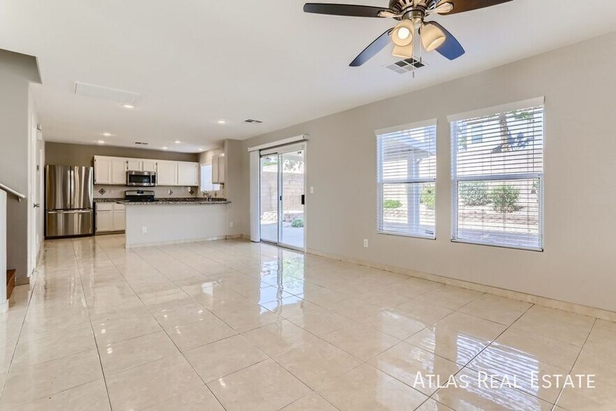 Building Photo - 189 Carlsbad Caverns St