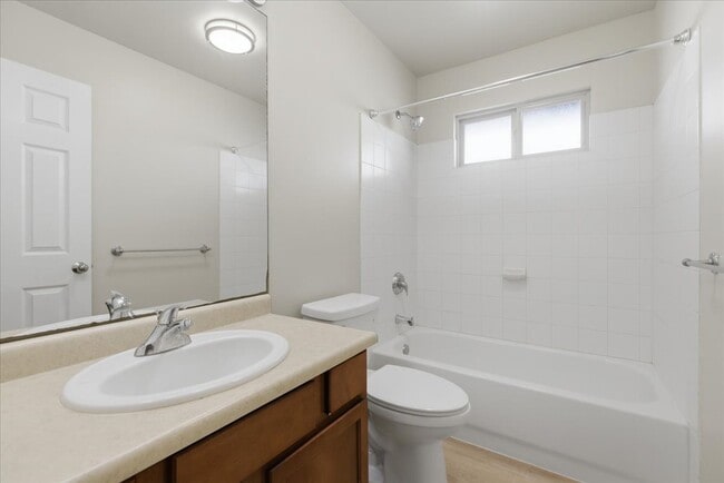 Building Photo - 770 Alulike St