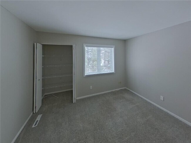 Building Photo - 2303 Leyland Cir