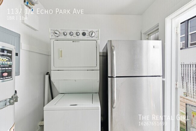 Building Photo - 1137 1/2 Echo Park Ave-