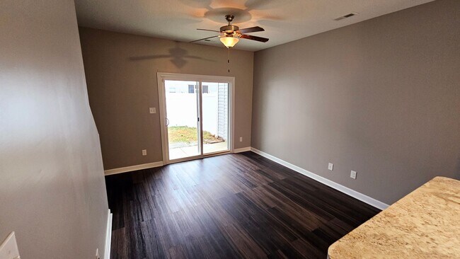 Building Photo - 2 Bedroom 2.5 BA in Carolina Forest